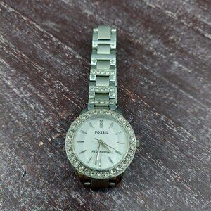 Fossil Womens Silver-Tone Watch With Crystal Accents & Steel Bracelet